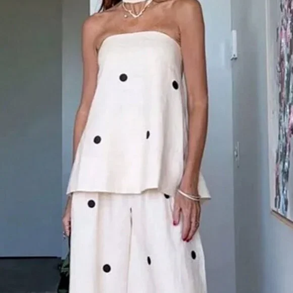 Elegant 2 piece polka dot tube top and wide legged coord set